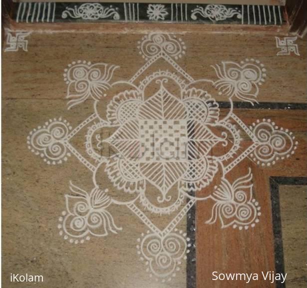 Rangoli: White kolam