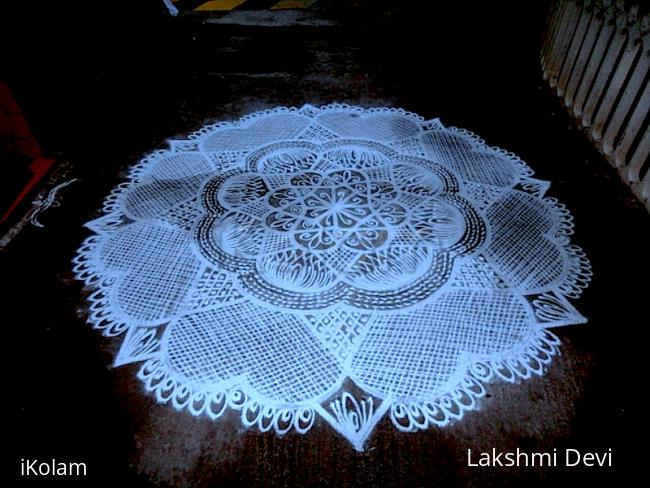 Rangoli: Free hand kolam..
