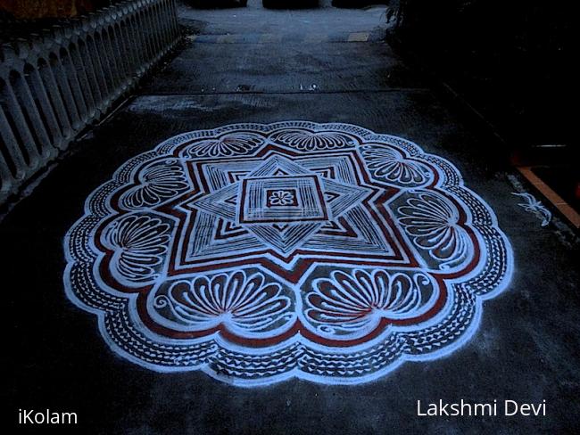 Rangoli: free hand kolam
