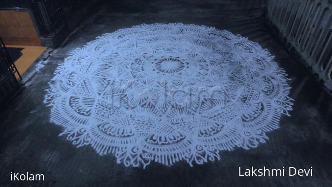 Rangoli: free hand kolam