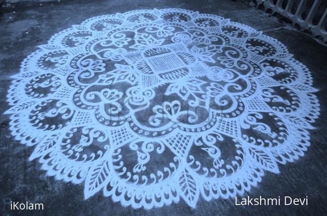 Rangoli: Free hand kolam