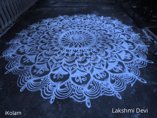 Rangoli: Free hand kolam