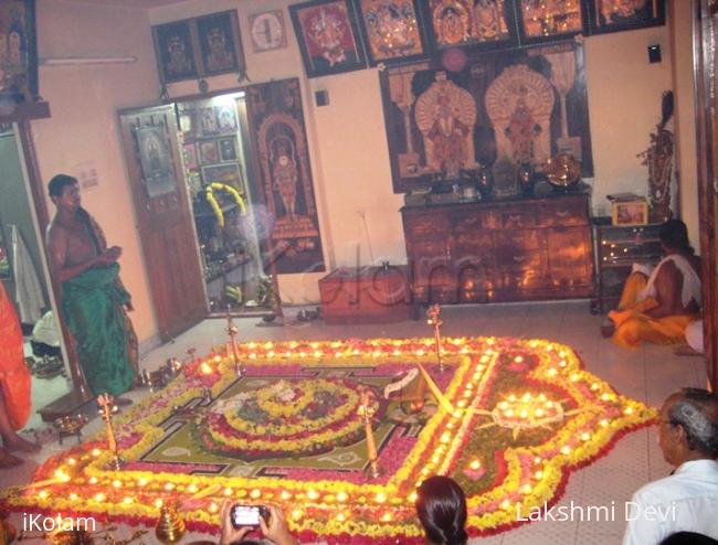 Rangoli: lakshmi pooja rangoli