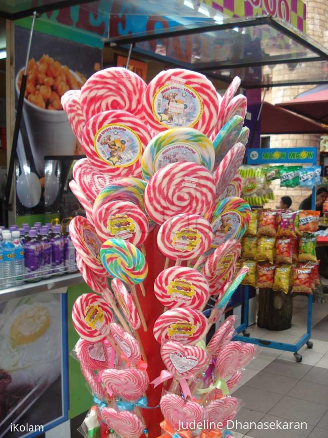 JKM's Rainbow Lollipop - lollipops.jpg