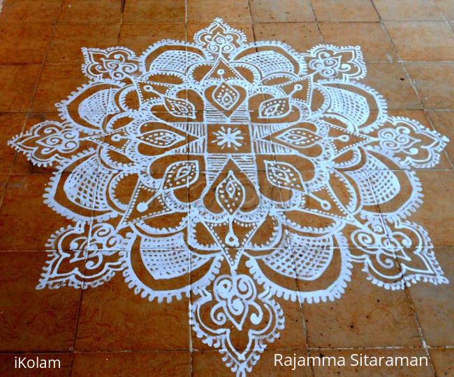 Rangoli: Terrece kolam Rangoli: Terrece kolam